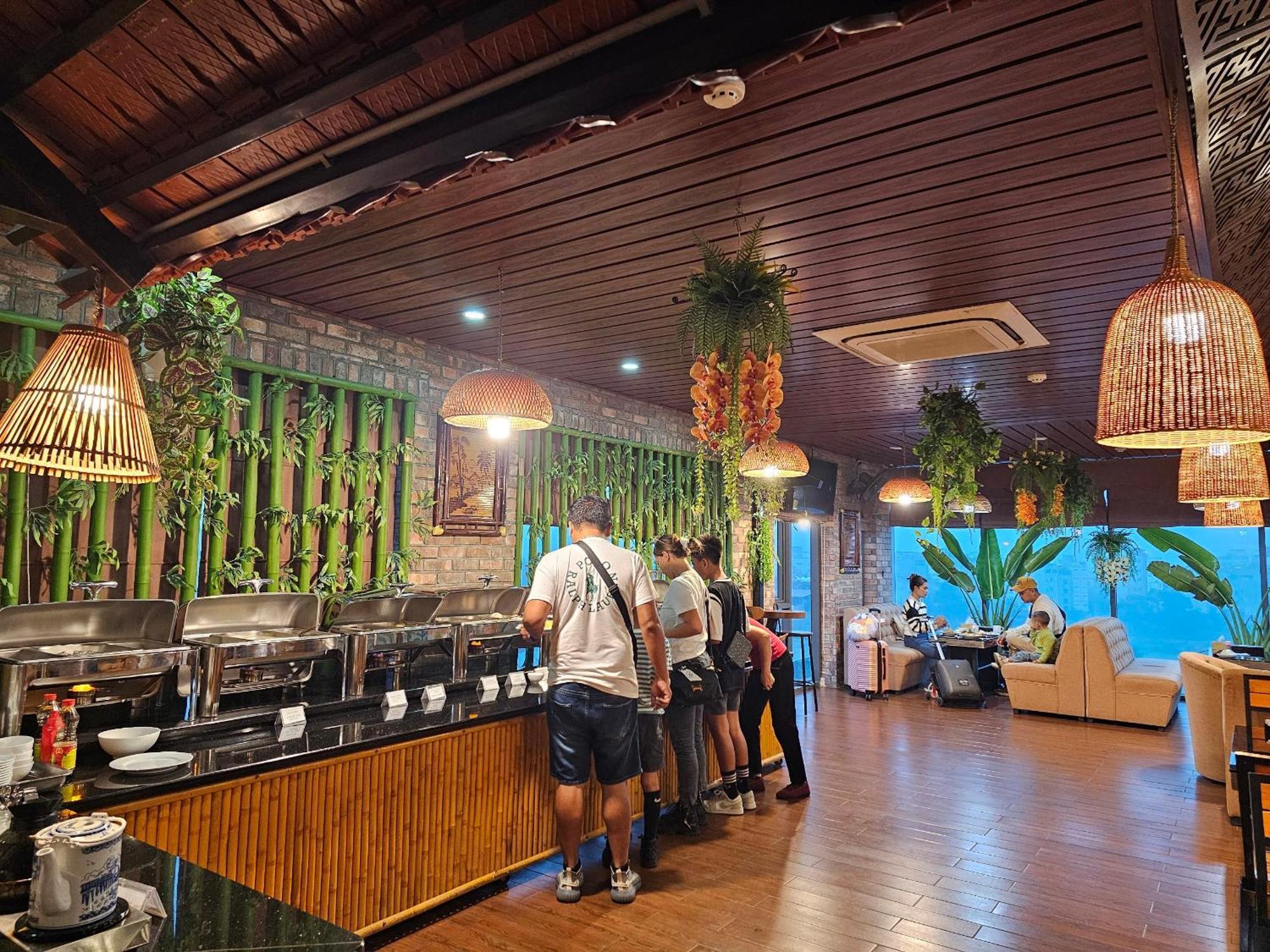 Kawasaki Noi Bai Airport Hotel מראה חיצוני תמונה
