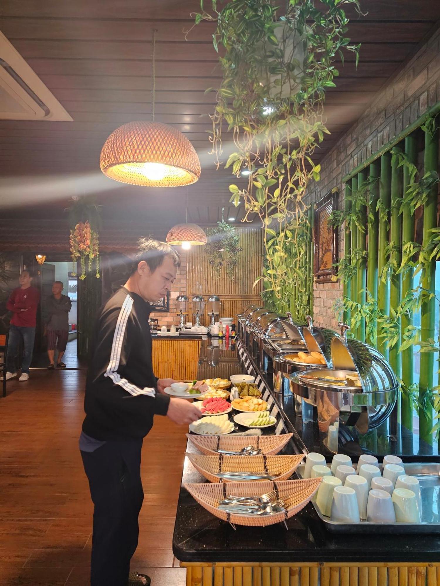 Kawasaki Noi Bai Airport Hotel מראה חיצוני תמונה