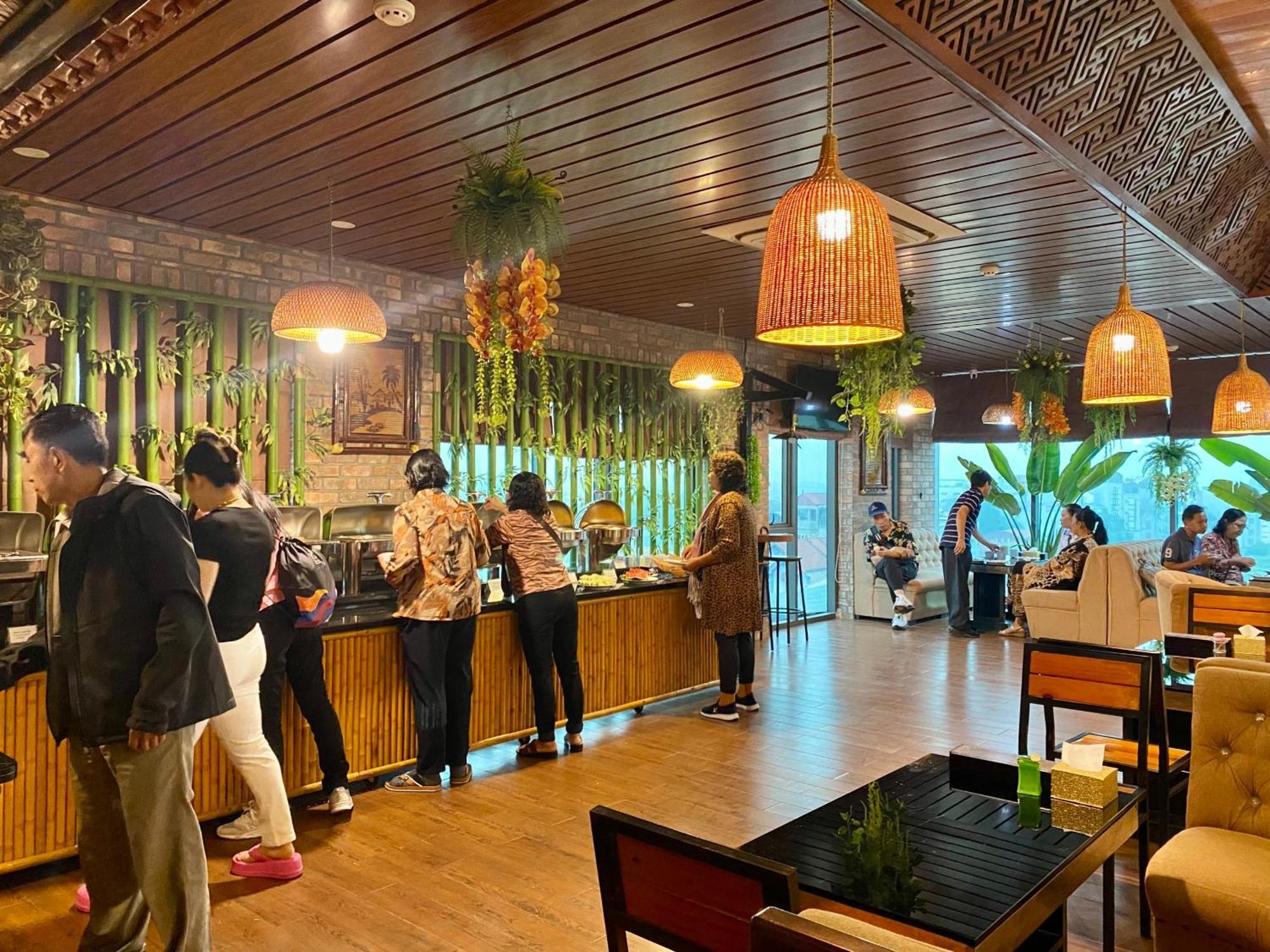 Kawasaki Noi Bai Airport Hotel מראה חיצוני תמונה